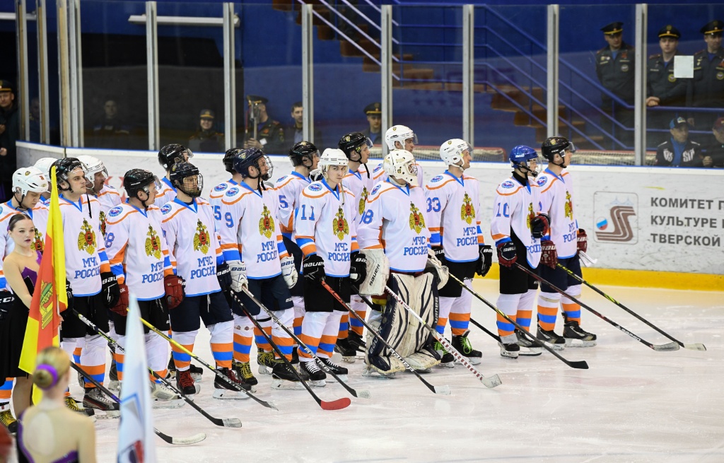 В Твери шесть хоккейных сборных соревнуются в поддержку бойцов СВО